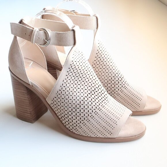 Marc Fisher Beige Laser-cut Suede Leather Peep Toe Block Heel Ankle Strap Sandal - Picture 15 of 16